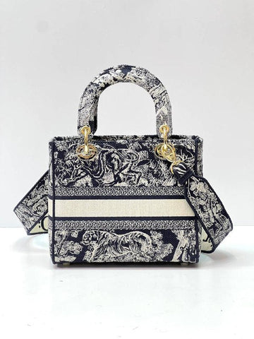 MEDIUM LADY D-LITE BAG Blue Toile de Jouy Embroidery