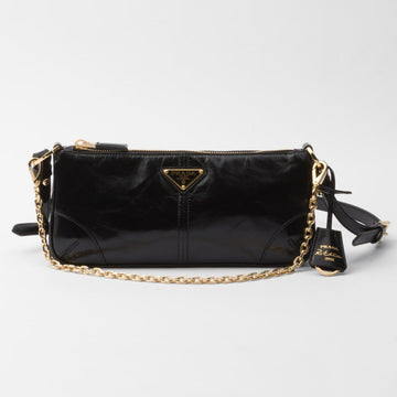 Re-Edition 2002 medium leather shoulder bag