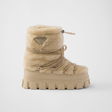 Shearling après ski booties