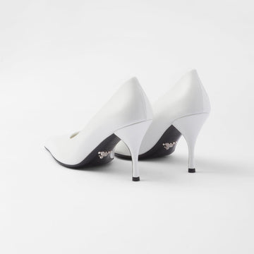 Leather pumps