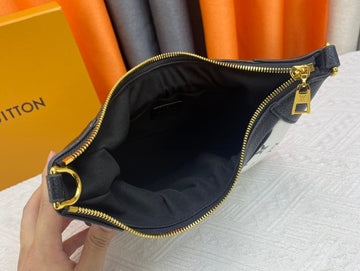 LUV BAGATELLE 22CM BLACK WHITE