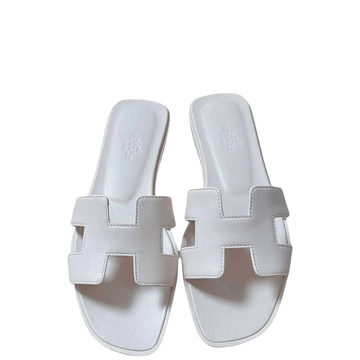 HM OASIS SANDAL WHITE