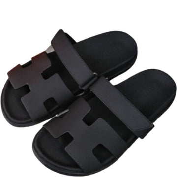 HM CHYPRE SANDAL BLACK